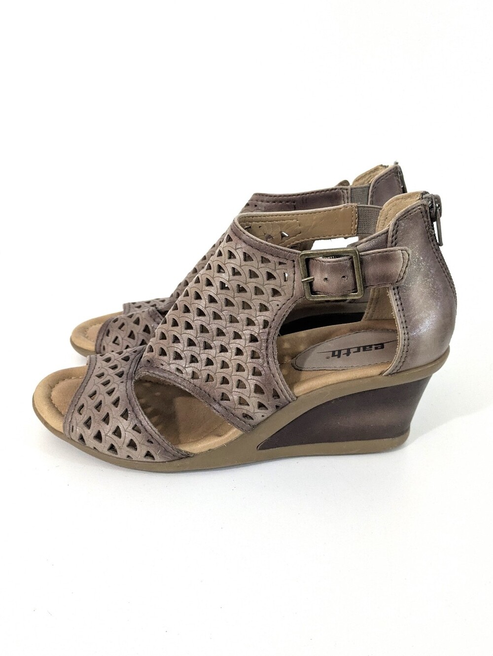 Earth Danae Wedge Sandals - Size 7.5 Womens